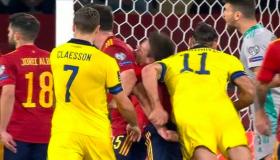 إبراهيموفيتش يعترف: ضربت أزبيليكويتا عامدا .. ولو عاد بي الزمن لكررتها