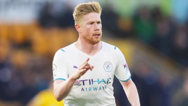 تتويج دي بروين بلقب أفضل لاعب بالدوري الإنجليزي