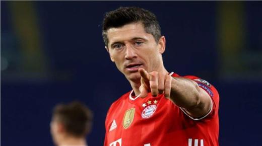 ليفاندوفسكي يرفض تمديد عقده مع نادي بايرن ميونخ