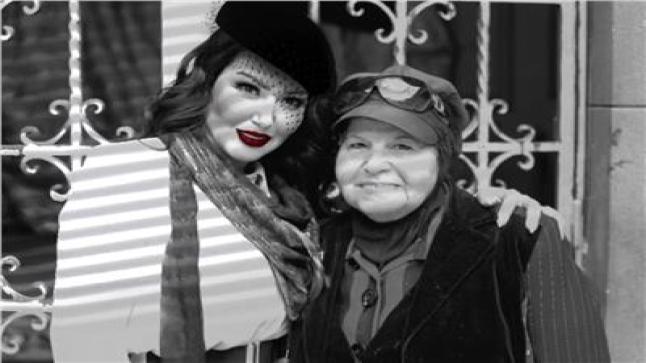 وفاة والدة سمية الخشاب، وموعد الجنازة والدفن غدًا بالإسكندرية